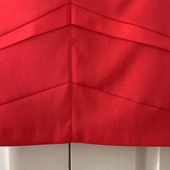 EUC Adrianna Pappel - Picture 5 of 11